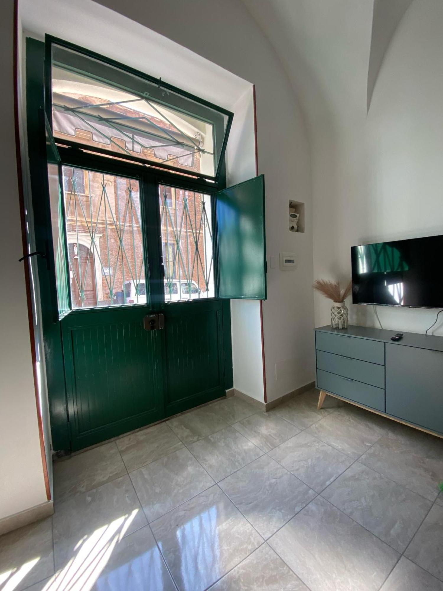 Mavi House *
